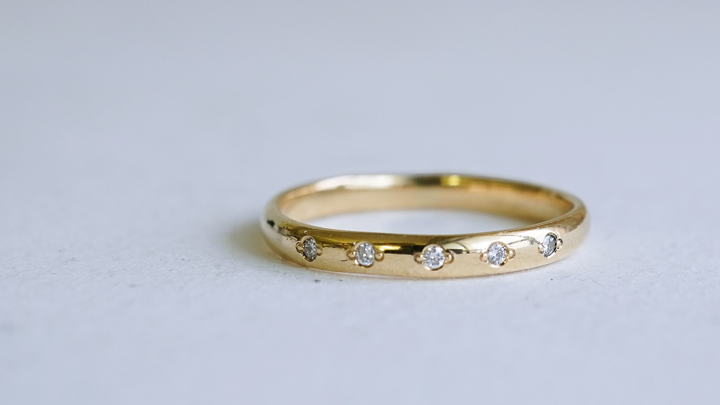 福岡で自分で手作りする結婚指輪 
ダイヤモンドオプション　５石