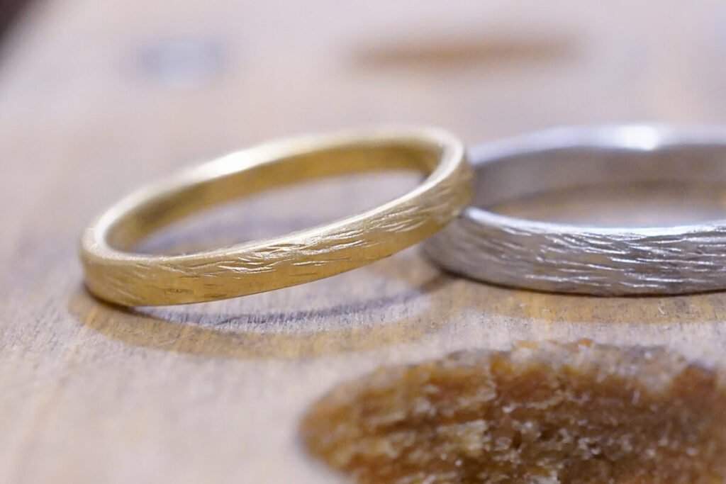 木目模様の手作り結婚指輪