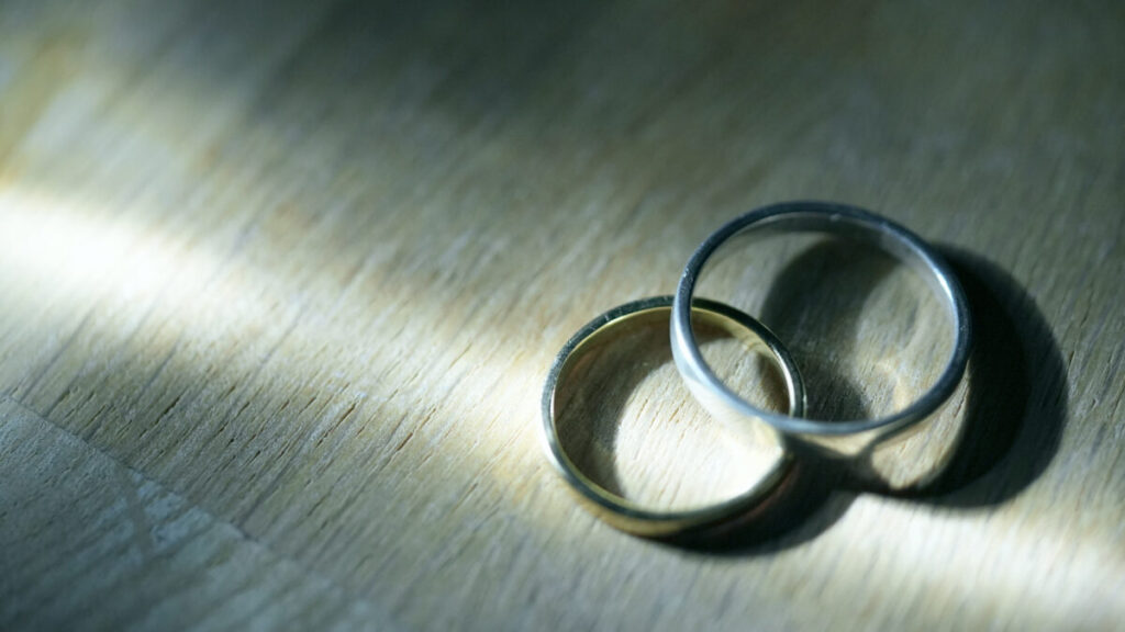 シンプルな結婚指輪