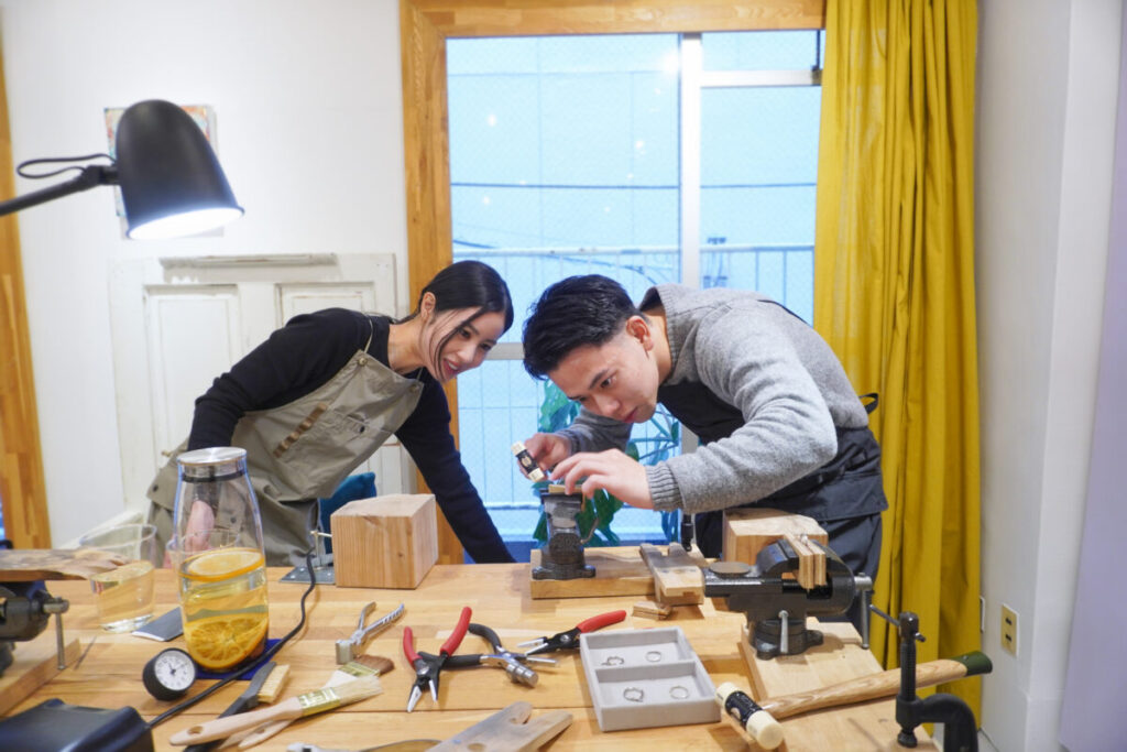 自分の結婚指輪を自分で作る手作り結婚指輪体験の制作工程